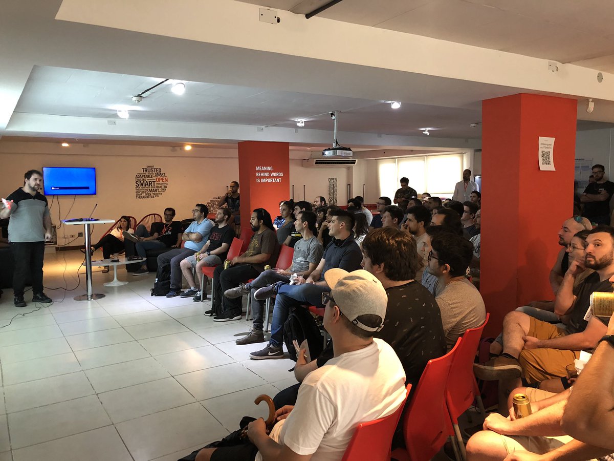 nmilcoff's tweet photo. Explota el meetup de Dev Ros con @KevMorelli hablando sobre #Flutter! 👏🚀@endavalatam #rosario https://t.co/zcis1zu2mh