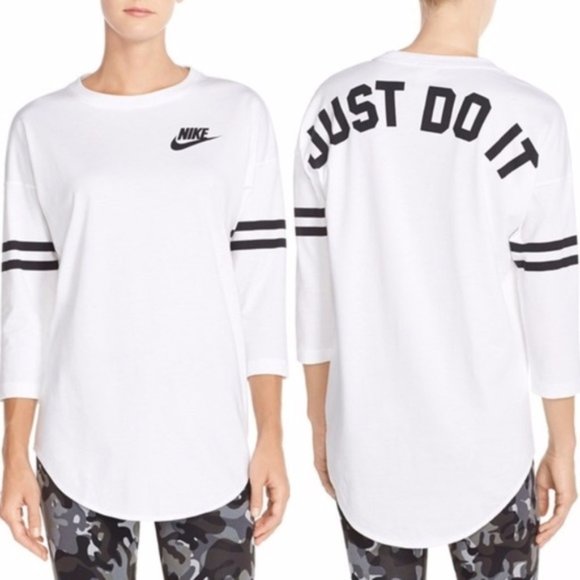 PoshBarbie83's tweet photo. So good I had to share! Check out all the items I'm loving on @Poshmarkapp from @ItsClaydzBB #poshmark #fashion #style #shopmycloset #nike #infinityraine: https://t.co/PrqEwdU2KF https://t.co/qONgQAtrsC