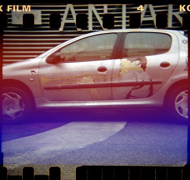CamerHack's tweet photo. 🎺 Great day today with @analoguewonderland starting distribution of Camerhack products in UK. Thank you so much for the interview! ...
Photo taken with a #Bencini Comet 404-x instamatic camera and @yodicafilms Antares loaded with the Fakmatic reusable cartridge 📷
...
#filmis… https://t.co/GZ0vcUUedm