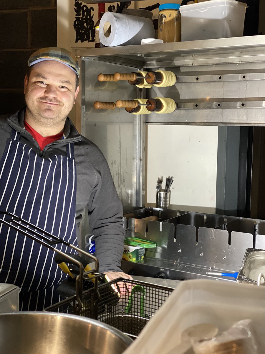 Bit spooky with the floodlight... obvs deliberate. CHIMNEY CAKES on #SCRANcoats this week... who’s had some? Go say Hi to Milos! Loveliest guy ever... #ancoats