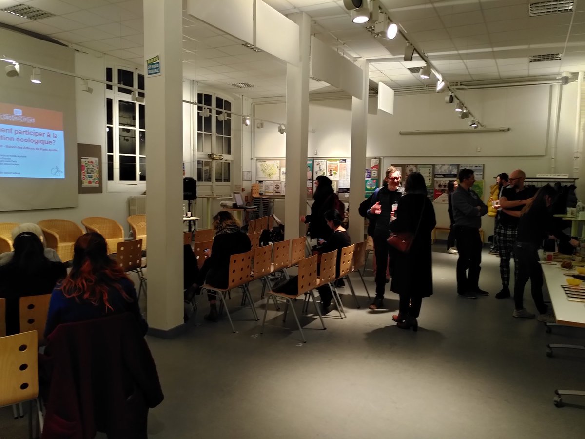 bioconsomacteur's tweet photo. Jour J de notre soirée de lancement du livret #LaBioEnQuestions autour du thème " Comment participer à la #TransitionEcologique " par des choix de #consommation éclairés
#ConsommationConsciente https://t.co/oMxgLeYlWO