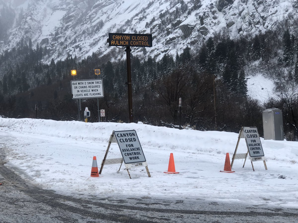UDOT Cottonwood Canyons tweet media