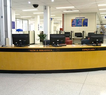 UspIfsc's tweet photo. Biblioteca do IFSC/USP lança em seu site “Área de apoio ao pesquisador”

https://t.co/3cyRWdsx0Q https://t.co/t4dLFO3pn8