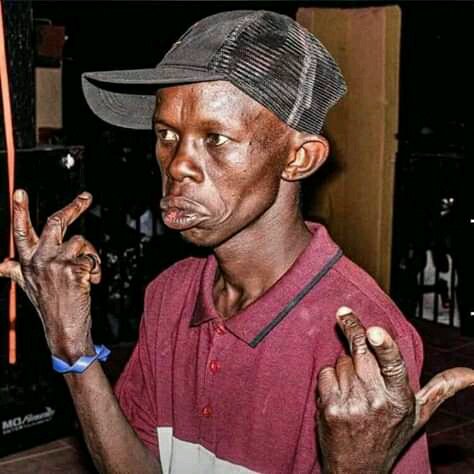 MEN_LITO301's tweet image. #Loadshading or not ama tune in to #SAHipHopLive!!!
@OG_Samke @DjZanD Hash killed that #RightNowRemix🔥😢