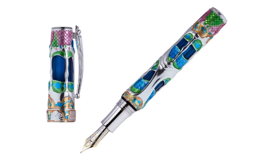 wbmap's tweet photo. Visconti Casa Batlló Silver FP
@Visconti_Italy  pays tribute to Modernism and the great Catalan artist Antoni Gaudì by turning a writing instrument into a real work of art.
https://t.co/8KwyaOhhh5
#Visconti https://t.co/Pgenm2gNtd
