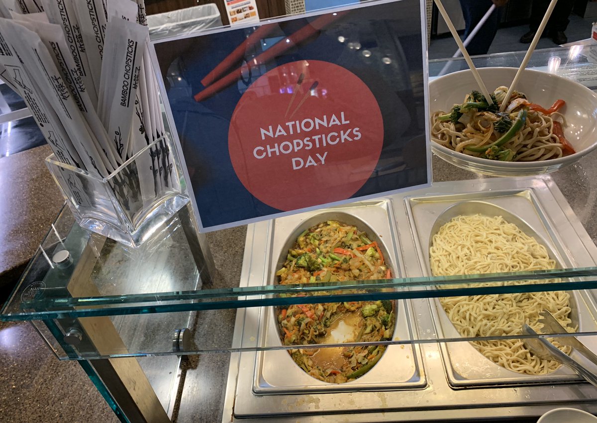 NeumannUDining's tweet image. Happy National Chopsticks day🍜