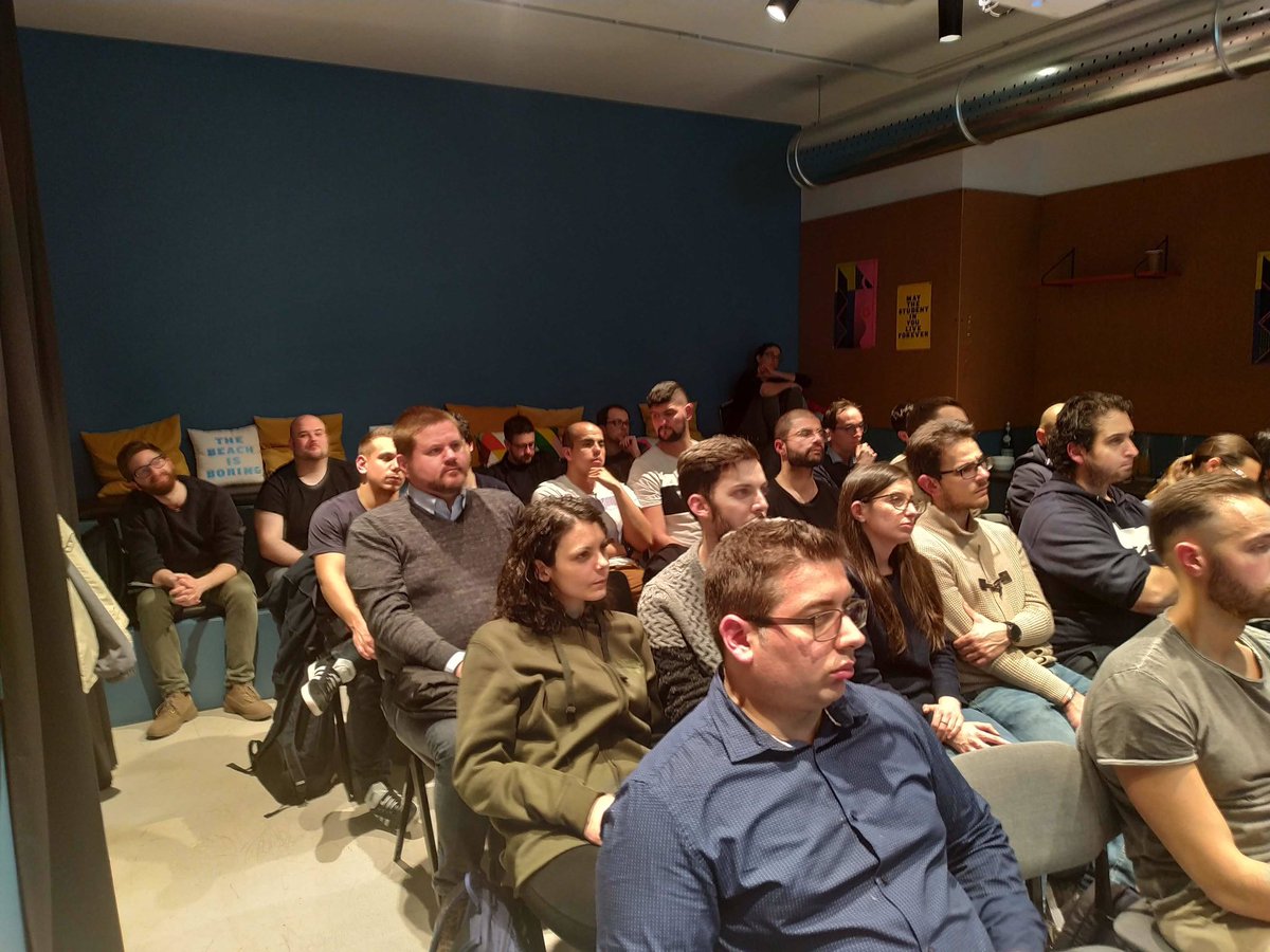 develer's tweet photo. 🐍🐍 Grande partecipazione stasera @PythonFirenze @TSHCollab #Python https://t.co/9MWkn1iljU