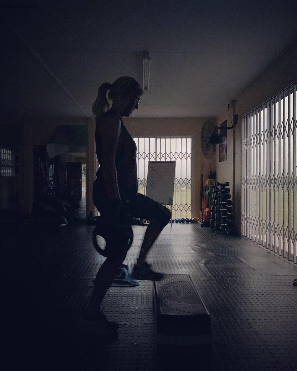 at_evolve's tweet photo. Step up! #EvolveFitness #FitnessForMoms #LoadSheddingForWho #5amClub https://t.co/VqNvPgnXux