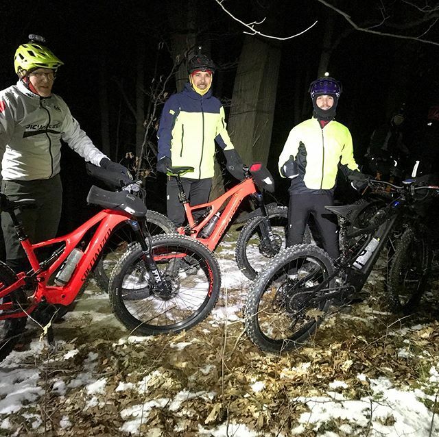 BikesWaterdown's tweet photo. Most fun I’ve had on two wheels since... Hmmm. The real problem is do you choose the planted and powerful Turbo Levo or the lightweight and nimble Levo SL.... decisions, decisions #specializedbikes #turbolevo #itsyouonlyfaster #grablifebythebars #bettero… https://t.co/l7FCE3HoZS https://t.co/zSybqz7mij