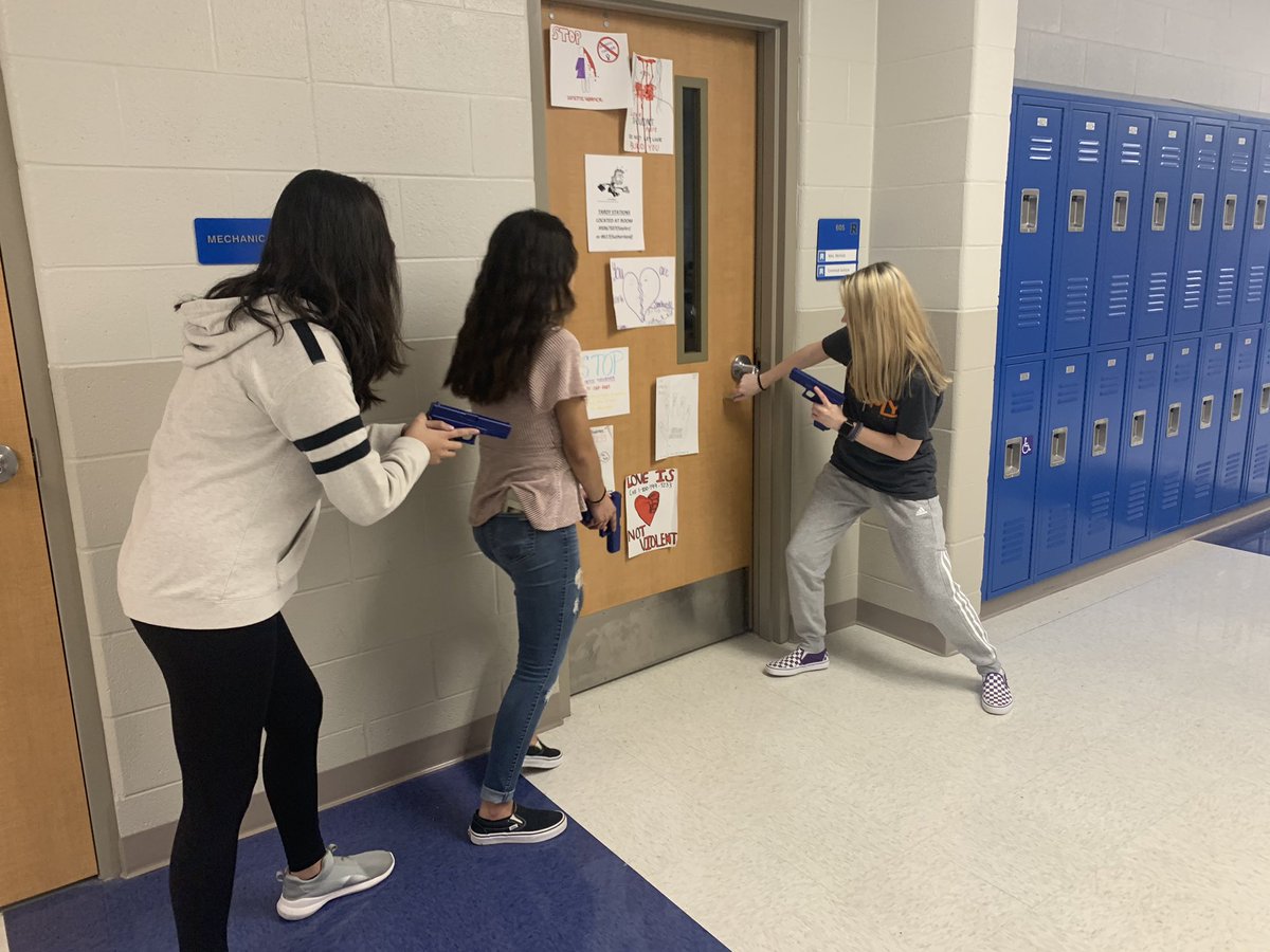 RockvaleHighCJ's tweet photo. High schoolers are too old for hide and seek? Not when they are practicing room clearing. We tested critical thinking, stress mangement and communication skills.👮‍♀️👮‍♀️#RockvaleHigh_TN #RuCoCTE #RockvaleCTE #RVHS_SkillsUSA https://t.co/FBG4Goq9Tt