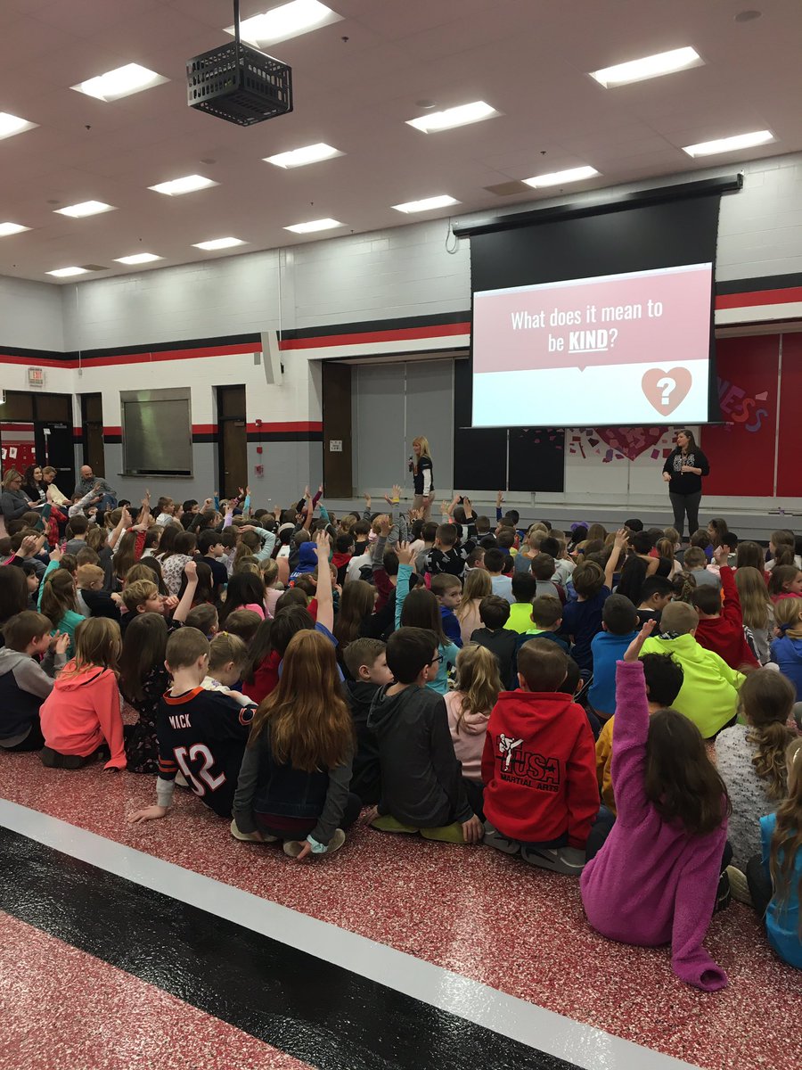 Ocall7890's tweet photo. What does “kind” mean to you? Kindness and PBIS assembly happening at Oakwood today!! @DesandreTaylor @KwasnyKate #owbears #sd113a https://t.co/rueQq53RoD