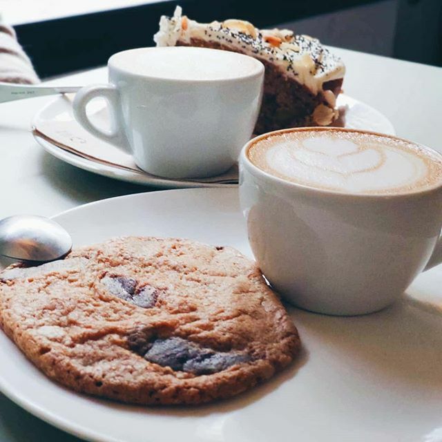 #Febrerosinedulcorantes
5/29
.
D E G U S T A C I Ó N
.
Hay personas que al conocerlas, saben a #café.
¿Te ha pasado alguna vez?
.
.
Txt: Versos Rotos @jessicagonzalezversosrotos
.
.
#Febrerosinedulcorantes20 #slowlife ift.tt/2tEfUsQ