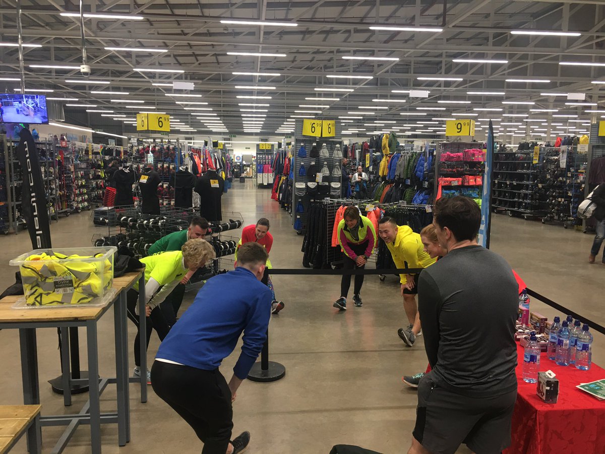 AthleticsNI's tweet photo. Another great session tonight with our @decathlonbelfast 10k Challenge group. Looking forward to visiting Victoria Park this weekend for the ParkRun. @bfastvictoriapr 

#parkrun #run #5kplus #training #10k https://t.co/KNuG1WCbuO
