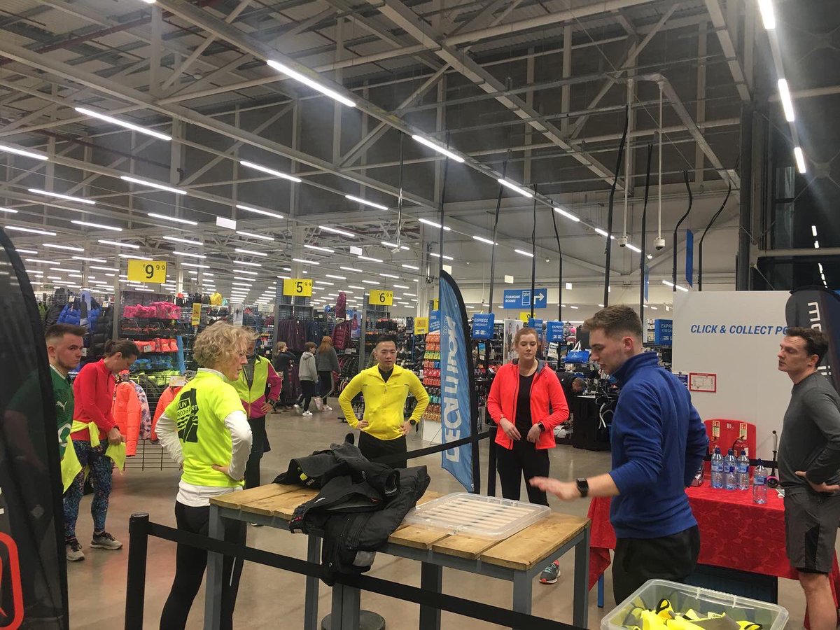 AthleticsNI's tweet photo. Another great session tonight with our @decathlonbelfast 10k Challenge group. Looking forward to visiting Victoria Park this weekend for the ParkRun. @bfastvictoriapr 

#parkrun #run #5kplus #training #10k https://t.co/KNuG1WCbuO
