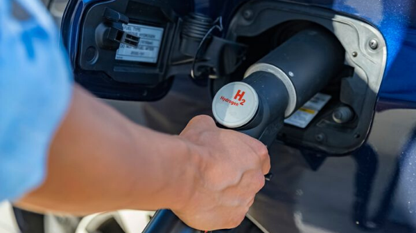 Businesses team up to make low-emission alternative fuel available across the country.
#WaitomoGroup #HiringaEnergy #CarNews
autofile.co.nz/hydrogen-energ…
