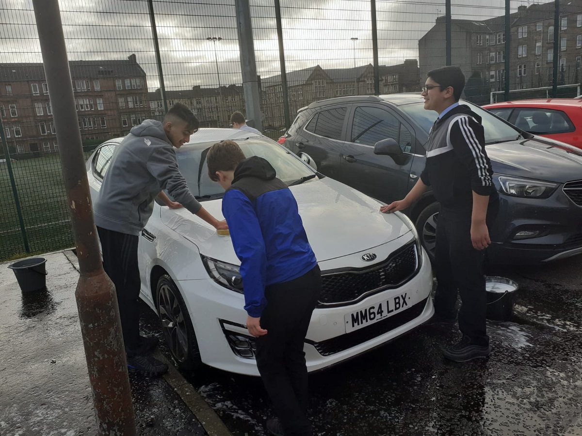 WHteamsocial's tweet photo. The #MicroTyco challenge is well underway. Today, washing cars... https://t.co/c7OiaGedgI