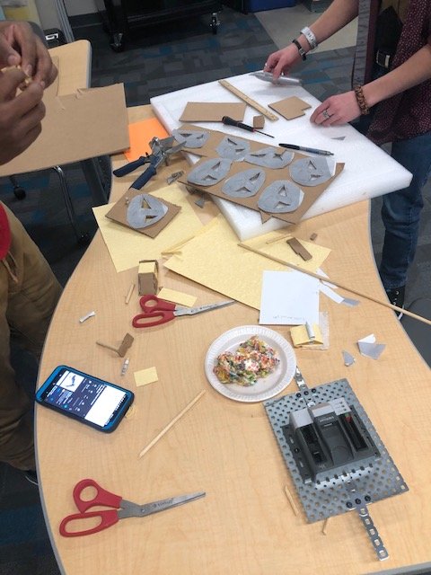 Aubmoss1's tweet photo. I spy a surgical arm, a soccer goal, light house, and scorpion in the making! #CCHS #PLTW #POE students working hard on Machine Control Design, which includes building, safety precautions, planning, problem solving, and computer coding.
@PLTWorg #PLTWPOE #StayTuned https://t.co/q6ExB0c2sk