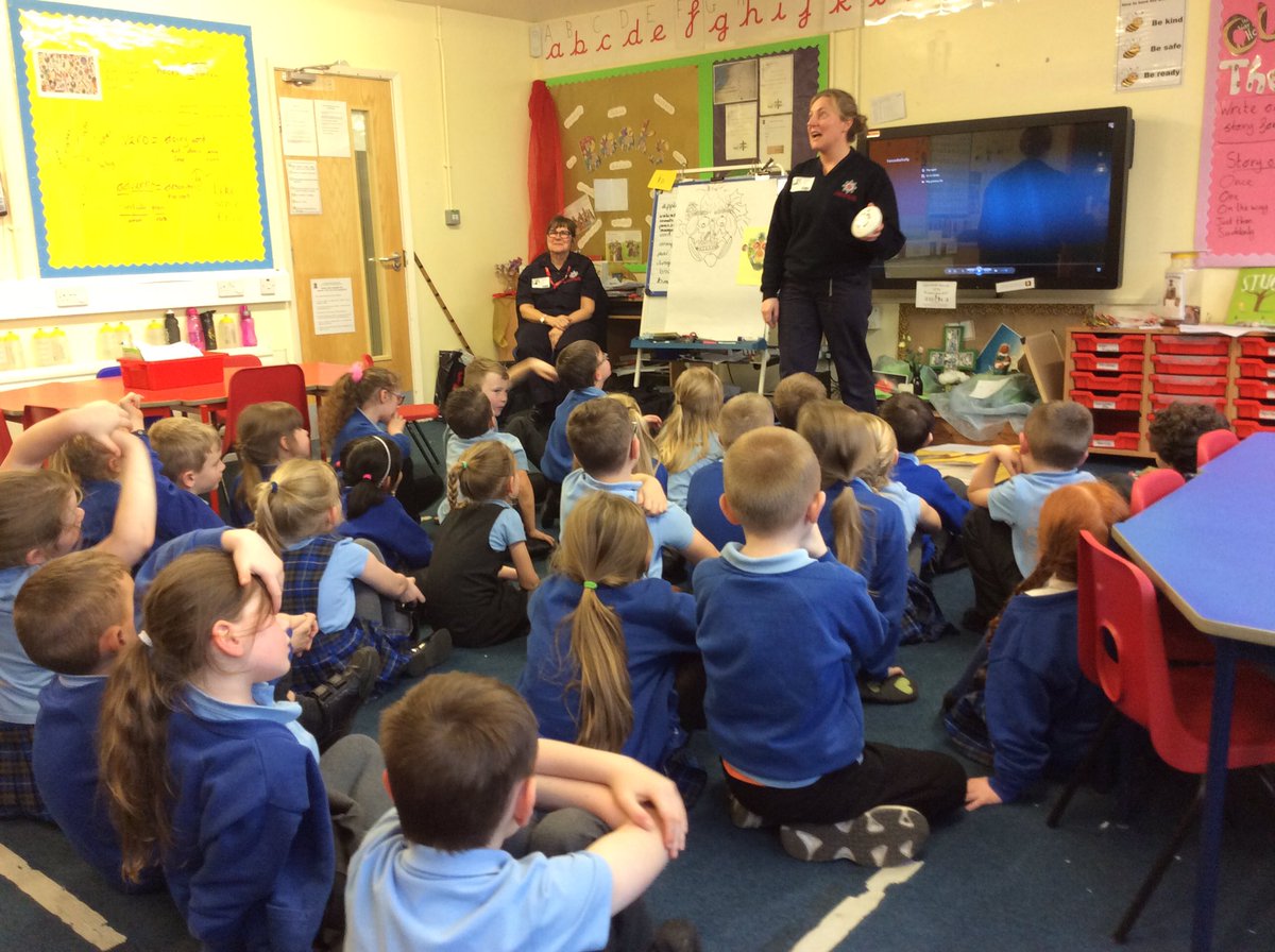 Heapey_Class's tweet photo. Thank you to chorley fire service for coming in to teach us about fire safety. Have a fire plan and make sure your smoke alarms are working. #firesafety https://t.co/CHujPgDkLv