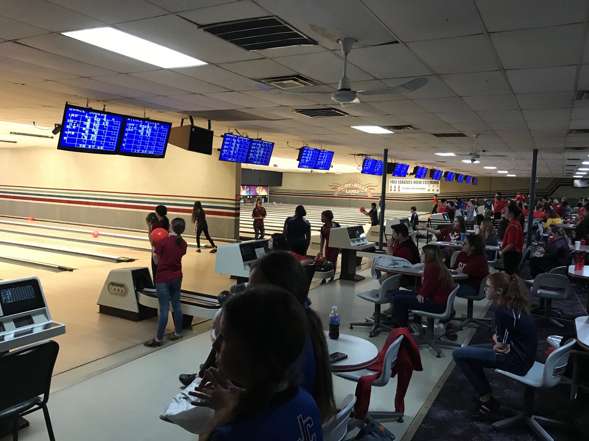 Home bowing meet here at Flint Hills Lanes, come join us!! #EmporiaProud