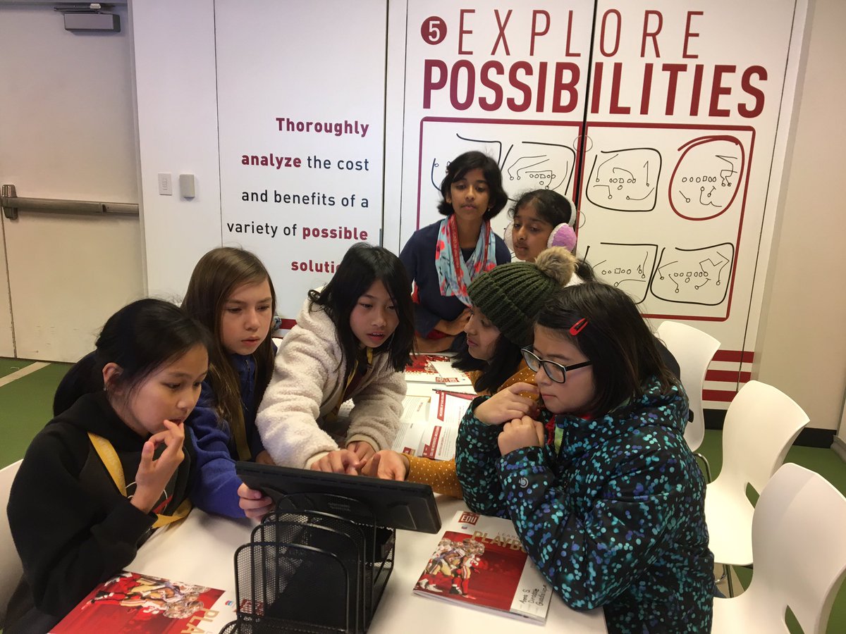 MsHarmonB7's tweet photo. @GuadGrizzly visiting @49ers for a field trip to learn #STEAM and real teamwork. Thank you for the great season! https://t.co/NUmqkJuUbn