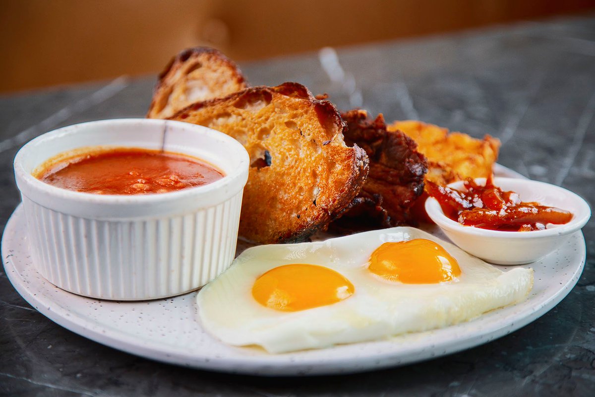 The weekend is approaching, which means brunch is approaching 🍳

Our brunch menu is available every Sat. and Sun., and features Britain’s favourite breakfast…the mighty Fry-Up.

All food groups in one delicious hangover-battling plate...there's no better way to start your day.