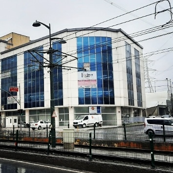 SATİLİK KOMPLE YATİRİMLİK İŞ MERKEZİ