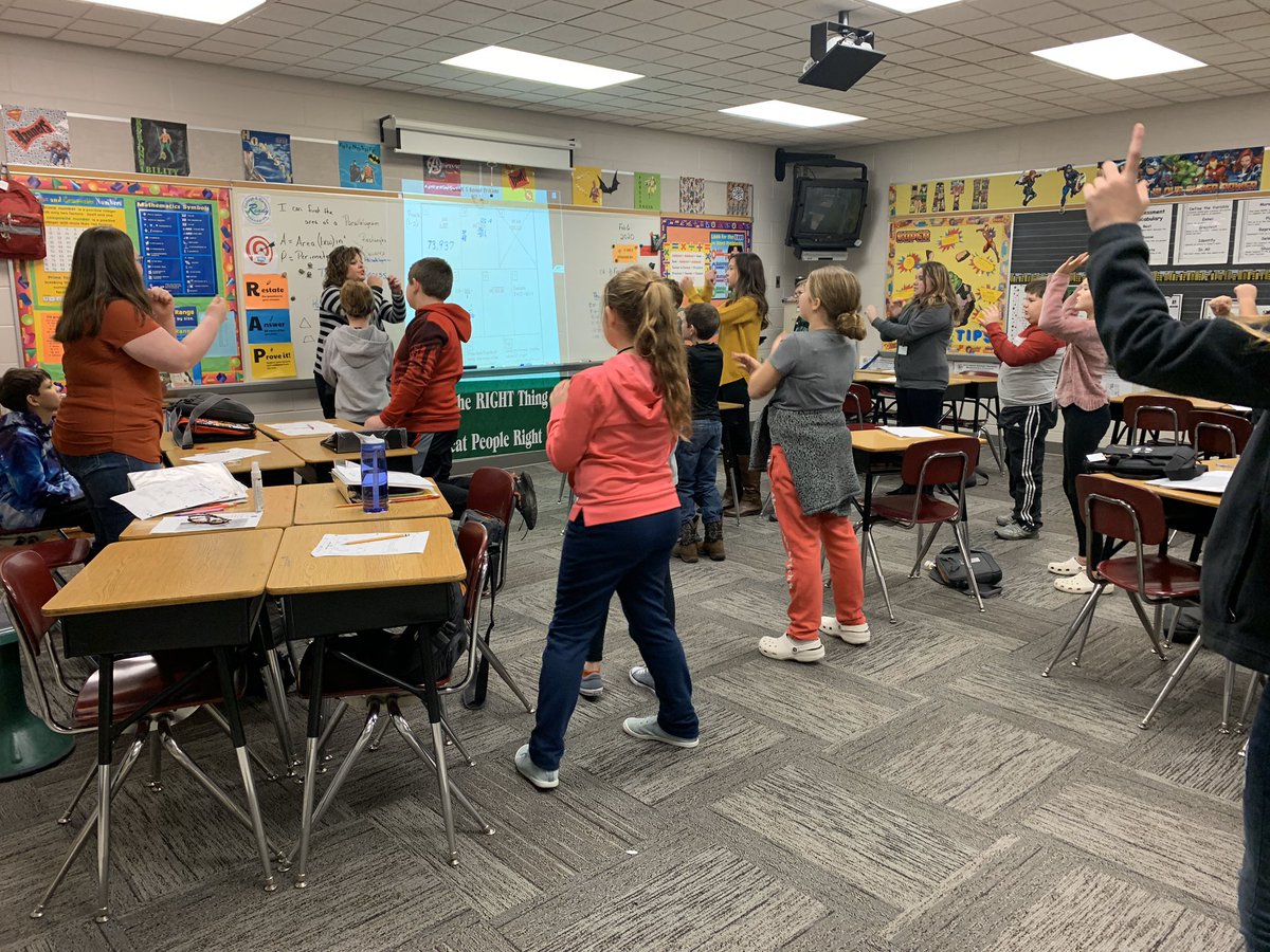 I had a great time in 4th and 5th grade classrooms at SRES this morning!  So much learning taking place! #SRaiders #RaiderPride #sresraiders