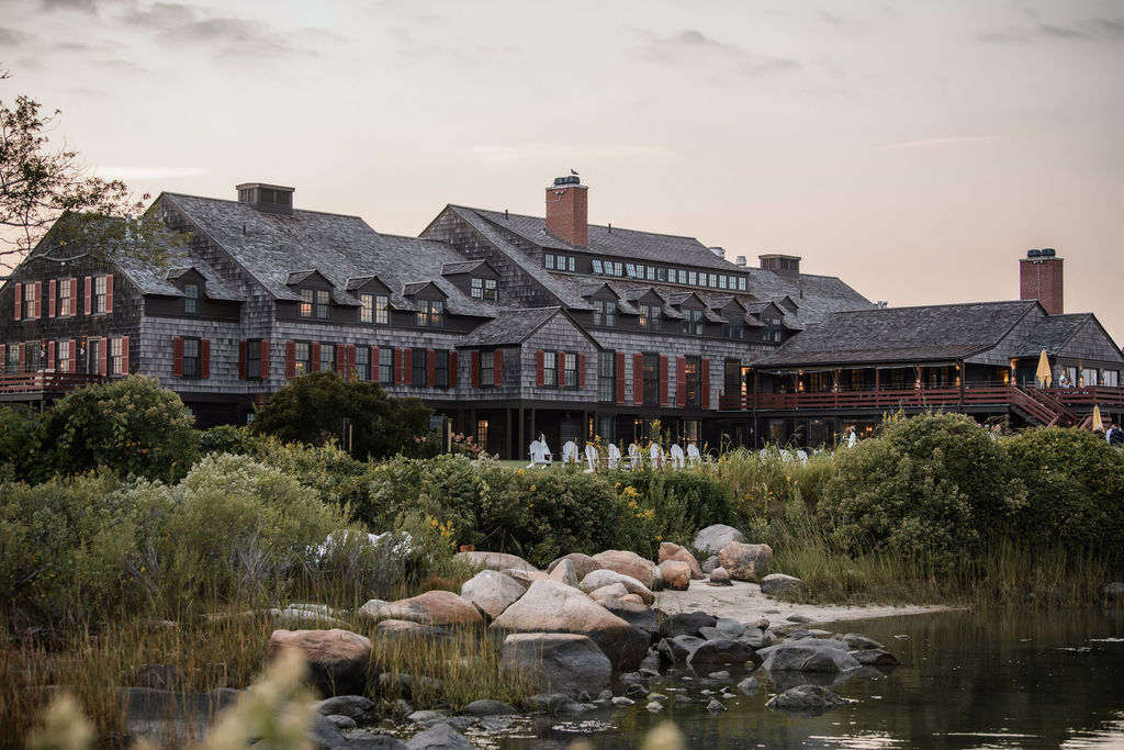 Our happiness overflows when remembering the love stories that unfolded on our grounds, we can’t wait for you to be our next special guests.
#WeekapaugInn #InnTheMoment #RelaisChateaux