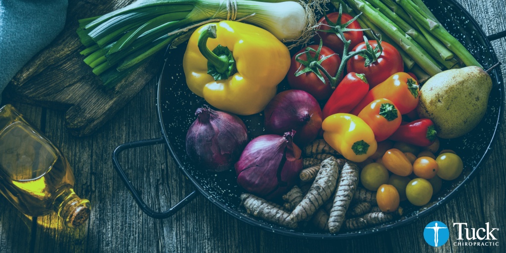 tuckclinic's tweet photo. Did you know there are certain foods you can eat that actually help improve your spinal health? Check out what you should include in your diet:

https://t.co/doW9i6hGQo https://t.co/YRc9XDWAM6