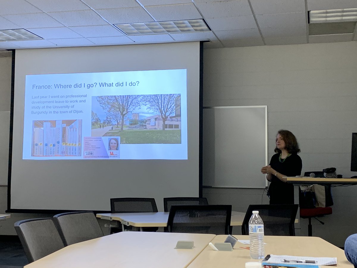 JSULibrary's tweet photo. Our Fine Arts Librarian, Ms. Carley Knight, doing her thing at Faculty Commons!! Go Carley! #RelationalTeaching #FranceLibraries #LibrariesAreLibraries https://t.co/HUiWNkIeOS