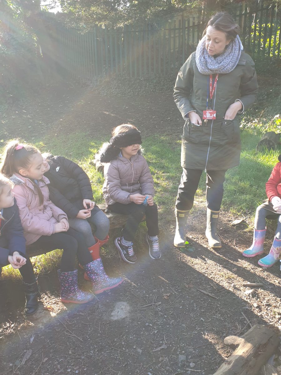 PentrerGraig's tweet photo. We had a lovely time exploring the Secret Garden. We played a game where we had to describe a mystery object using and guess adjectives then we went on a hunt to find objects that matched an adjective #pgpspaceships #pgphealth #pgplit #pgpoutdoorlearning https://t.co/v730KRro7u