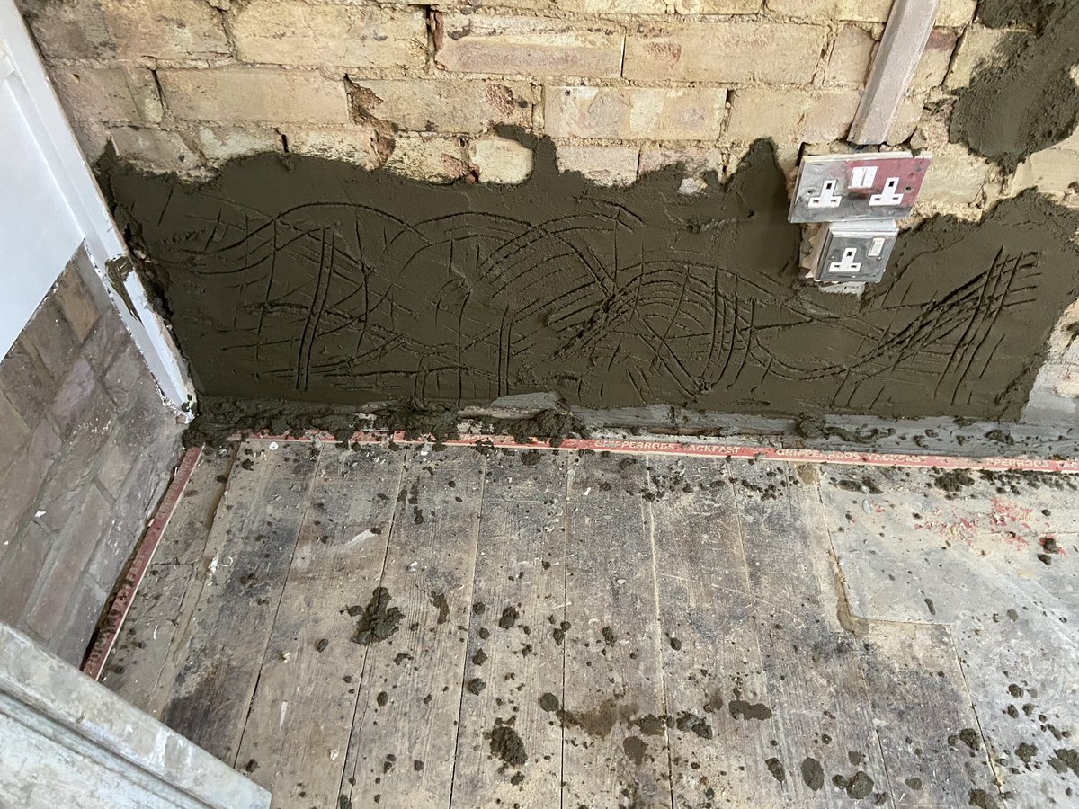 3 day job in Whittlesey, hacking off and rendering today and skimming tomorrow.