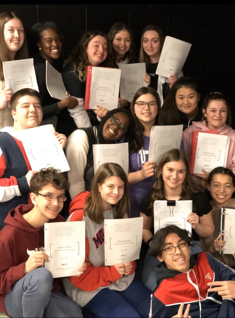 Cabaret au bazar sera la production des élèves du #PSA théâtre 11e année de <a href="/arts_bd/">BdArts</a> de <a href="/BdDesloges/">École secondaire catholique Béatrice-Desloges</a> . Nous avons bien hâte de la présenter au grand public en mai! #bdfier #théâtre