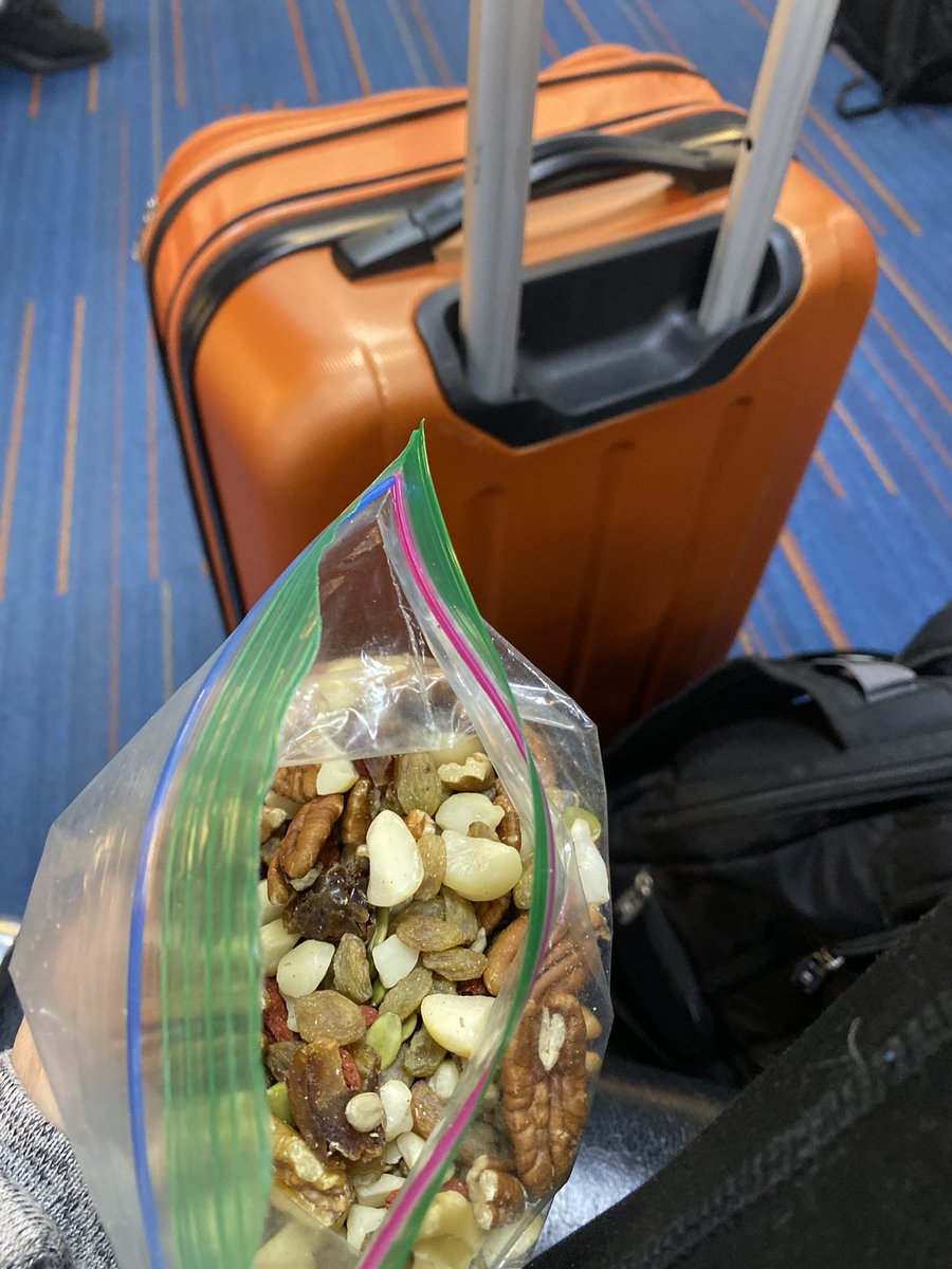 AlissaCohen's tweet image. On my way to southern CA...✈️
#needsomefun #sun #excitingthingshappening