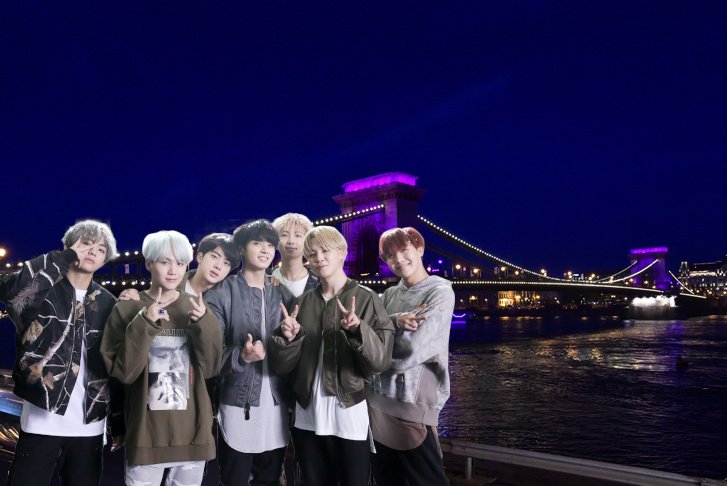 taetaeismine22's tweet photo. BTS have to make this picture for real! 💜 #BTS
#HUNGARYWANTSBTS #HungaryWantsBTS2020TOUR #HungaryLovesBTS #HungaryNeedsBTS #Hungary #HUNarmy #BTSxHUNGARY #TOUR2020 #ConnectARMYtoBTS #BTSconcertHUNGARY @BTS_twt @bts_bighit @LiveNation @BigHitEnt @Vliveofficial @LiveNationHU https://t.co/Z88N6ZtkI3