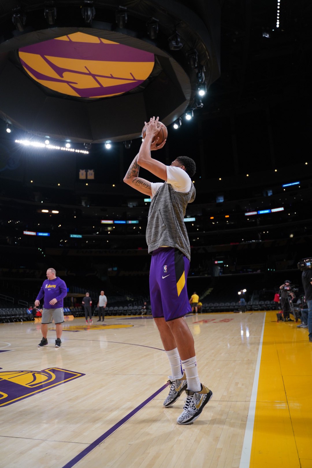 anthony davis kobe 5