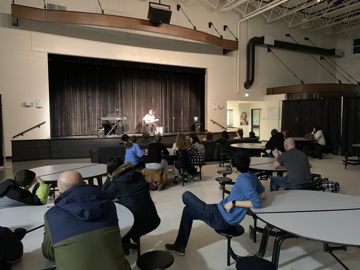 Open Mic night in support of the Centre of Hope kicks off with Katelyn singing. Her first week at McTavish and she is already performing on stage! @FMPSD #ymmarts