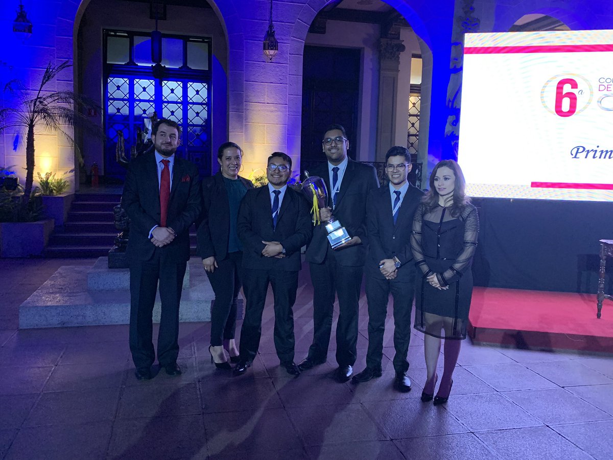 industriaguate's tweet image. El 1er. lugar de la 6a. Competencia Interuniversitaria de Arbitraje Comercial de @CRECIG fue otorgado al equipo de la Universidad Rafael Landívar sede Quetzaltenango @urlxela #CIG