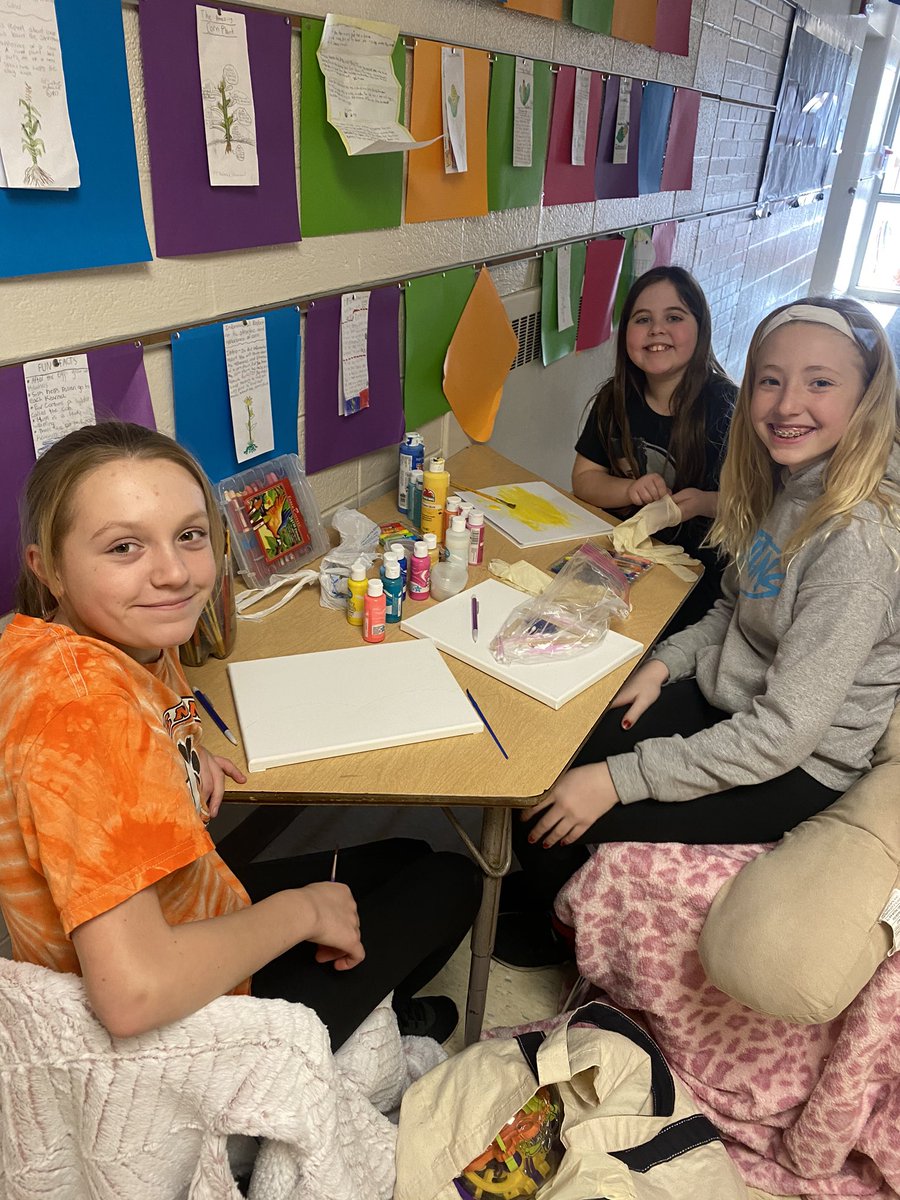 LisaMehlberg's tweet photo. We had so much fun participating in #Globalplayday2020 on Wednesday. Can’t wait to do it again next year!! @nr_principal @aj_hartley1 @KimHunault @FentonSchools #wearefenton https://t.co/5szaIj3tcb