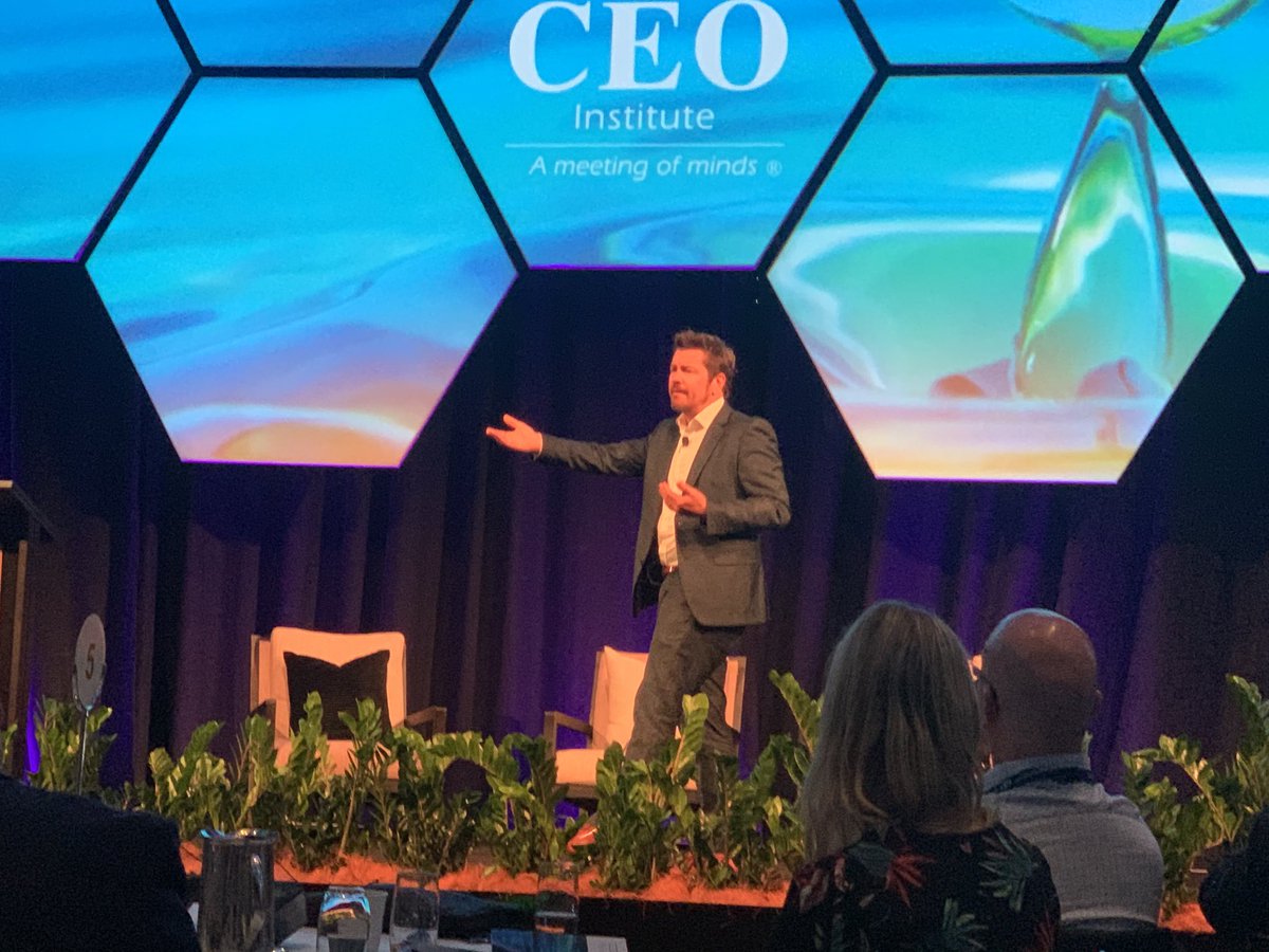 AndyButs's tweet image. Slowest economic growth since the GFC last year was due to consumer pessimism on wages growth and decline in house prices and housing turnover - which helps furniture and car sales. #ceosummit #ausbiz