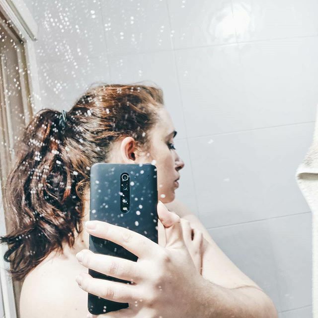 #Febrerosinedulcorantes
6/29
.
S U C I E D A D
.
.
Cuando me lavo los dientes la lío en el espejo, no lo puedo evitar 🤷‍♀️
.
.
#Febrerosinedulcorantes20 #slowlife ift.tt/2GZG7VL