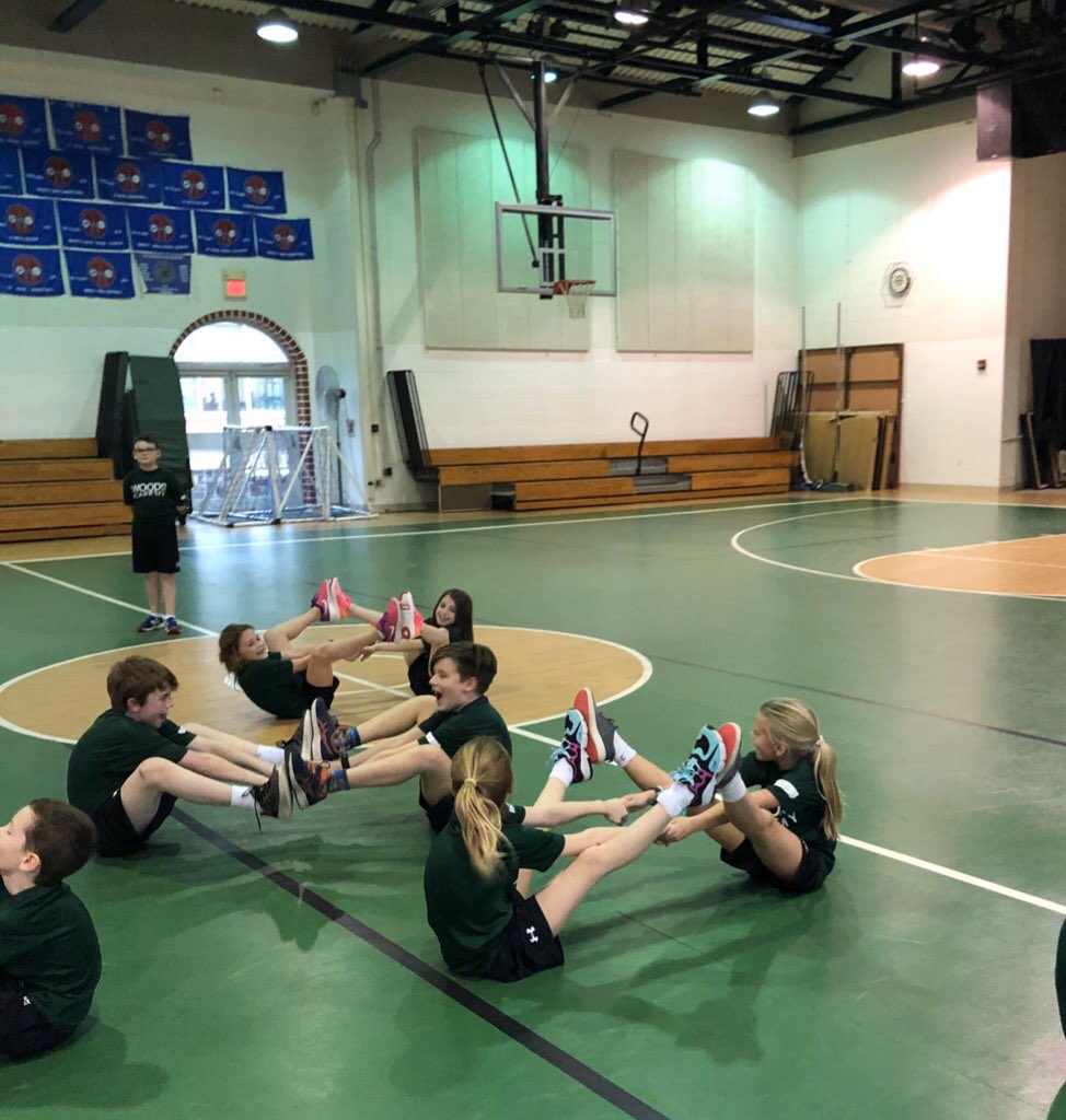 woods_athletics's tweet photo. Fun partner yoga in 3rd grade PE today #GoMightyOwls #3rdgradePE #yoga #partneryoga https://t.co/xDPVdkLaxA