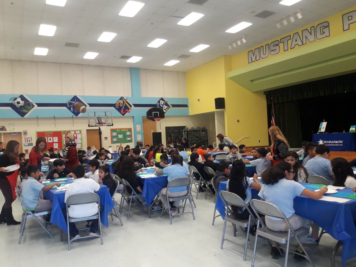 IlsaAVillarreal's tweet photo. Congratulations to our INCREDIBLE Honor Roll students! They were celebrated today with an Abrakadoodle painting party. Keep up your amazing work!  @MorenoMustangs @acastro_hisd https://t.co/W8QdedUgIl