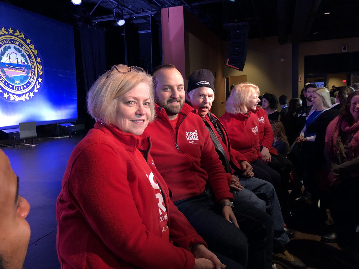 .@AARPNH crew ready to hear how @ewarren plans to take on high Rx prices. #FITN #StopRxGreed #Nhpolitics @aarpSheilaG @CC_TX_Federal  @Marcaboyd @MaryRoberge4 @BevCotton9