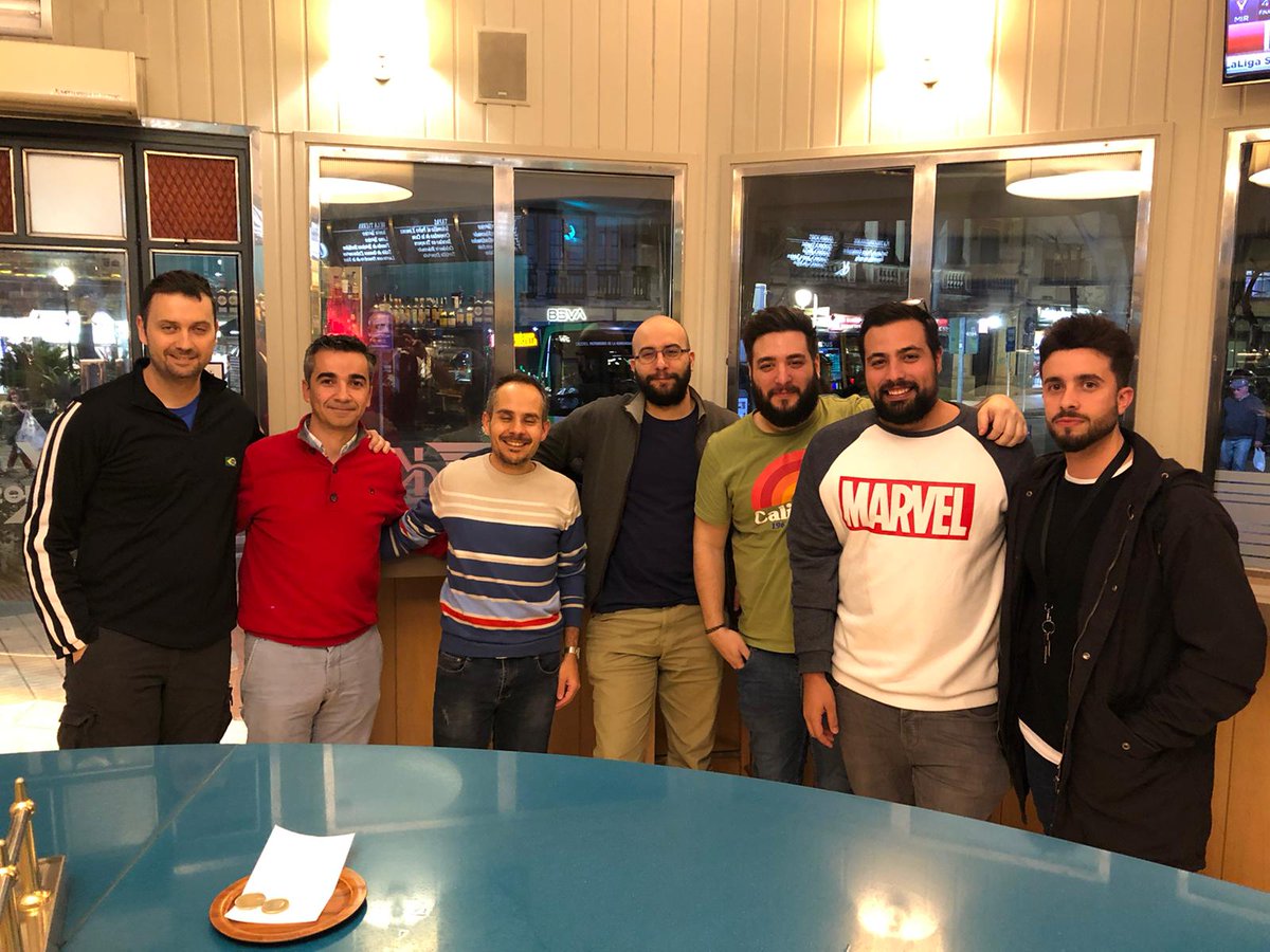 Hoy volvimos a la carga, buena tarde drupalera en Cáceres para hablar sobre como funcionará la comunidad en nuestra ciudad los próximos meses. Gracias a todos por la asistencia.