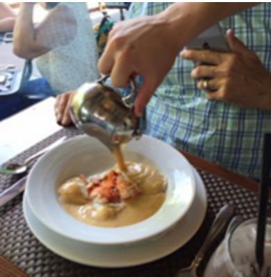 LvilleNHapp's tweet photo. Its a Lobster Bisque kind of day! 

#Comfortfood
#Bythefire
#I'llhavewinetoo
#ItsBetterAtTheStation https://t.co/qVA79mCu98