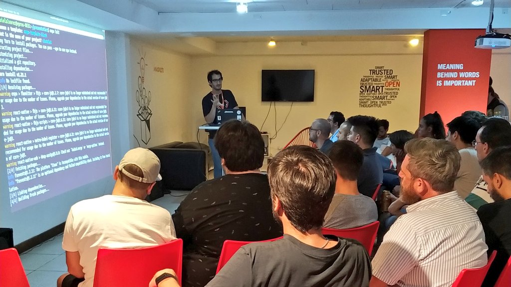 endavalatam's tweet photo. Eze Álvarez, speaker de la casa, mostrándonos cómo funciona #ReactNative 😀
#meetup
#devros
@KevMorelli @nmilcoff https://t.co/EIKBlyLihs