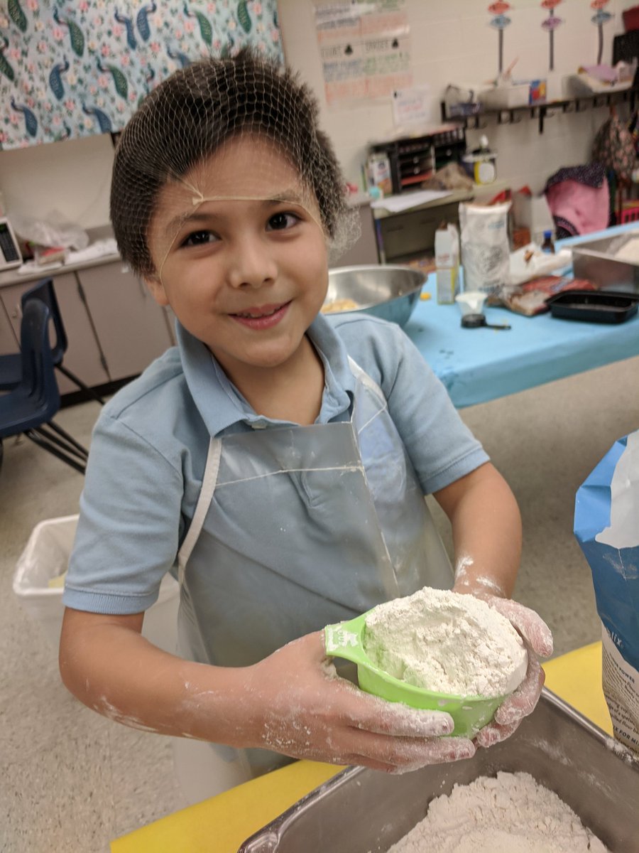 SusanGarrettALP's tweet photo. 3rd grade Target S's selling cookies to raise money for koalas in Australia.
@SusanGarrettALP @GAE_Gators #lovetothinkhere https://t.co/EgMqCjuE4H