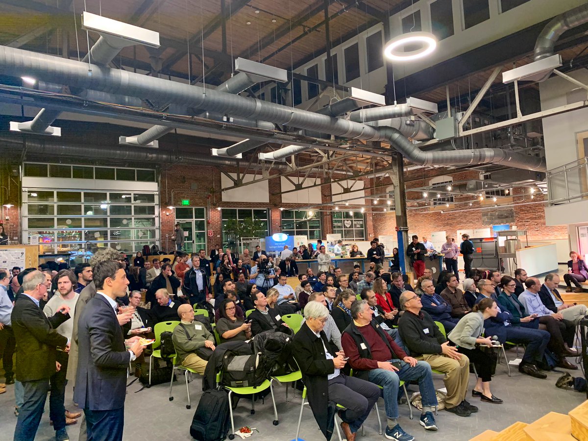 juliabtrav's tweet image. Helllllo full house! 😍 what a beautiful sight—thank you to everyone for joining us @GreentownLabs for the Final Showcase of our #CircularityChallenge with @BASF and @StanleyBlkDeckr ♻️🌎 we appreciate your interest in our community &amp;amp; #startups in the program!