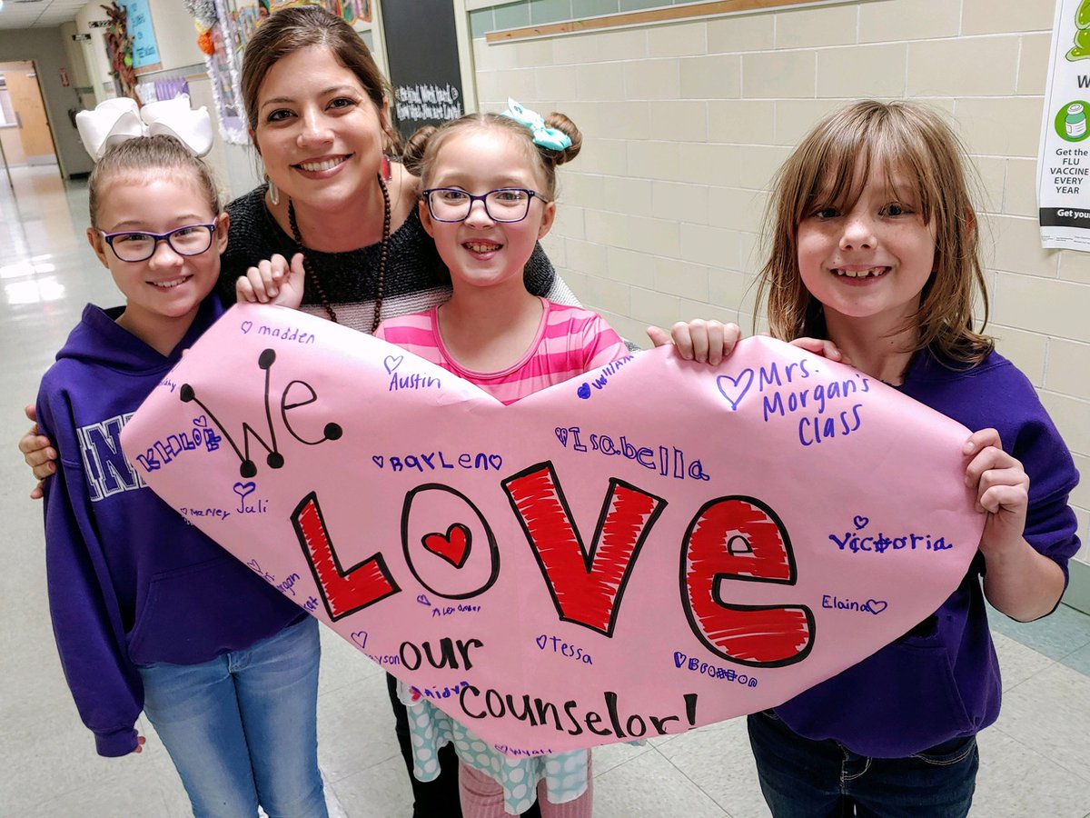 angelamabel1's tweet photo. Celebrations at Woodcrest this week! We ❤️our counselor Chrissy Lang and Mrs Sims has a new teacher in her class.... #WCGrows #PNGProud #WeLeadTx https://t.co/0NEovlXYPx